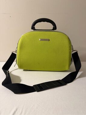 Luca Vergani Lime Cosmetic Case with Detachable Black Strap